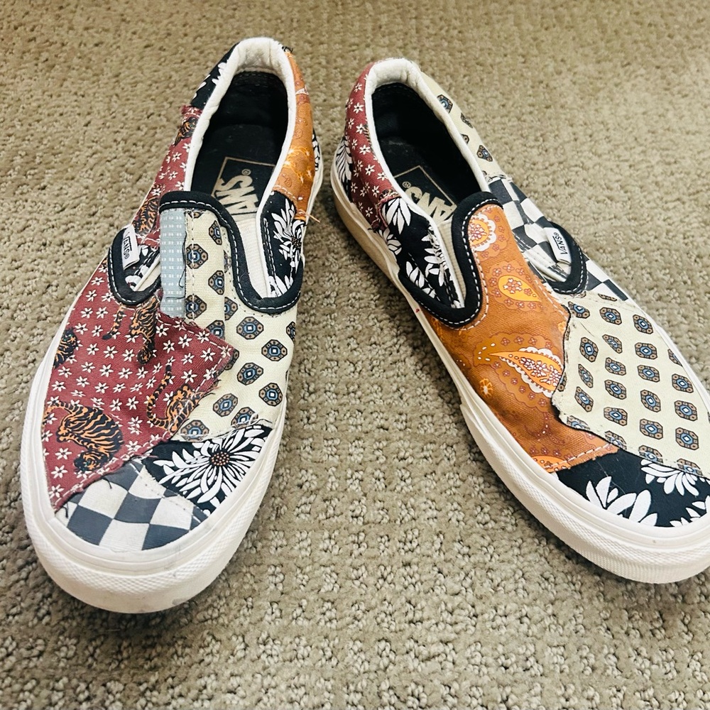 Plaid slip on Vans